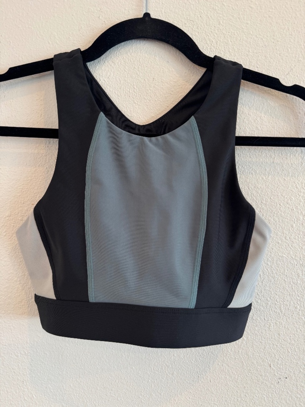 Aqua Athletic Black and Gray Sports Bra Size S